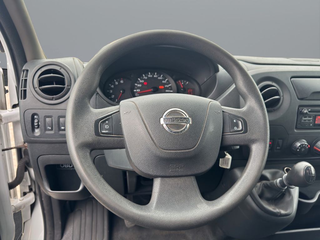 Nissan NV400