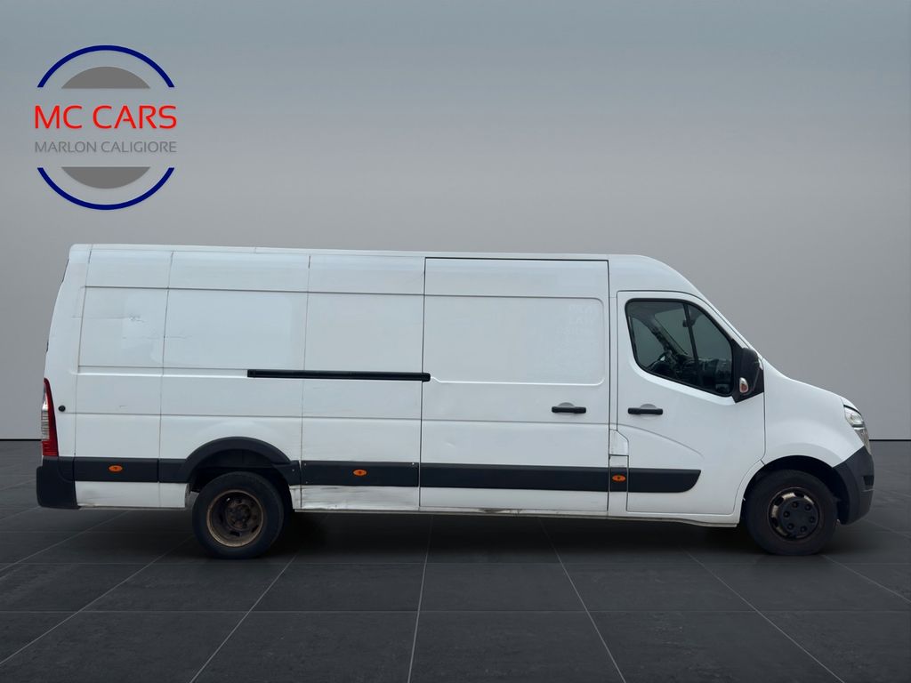 Nissan NV400