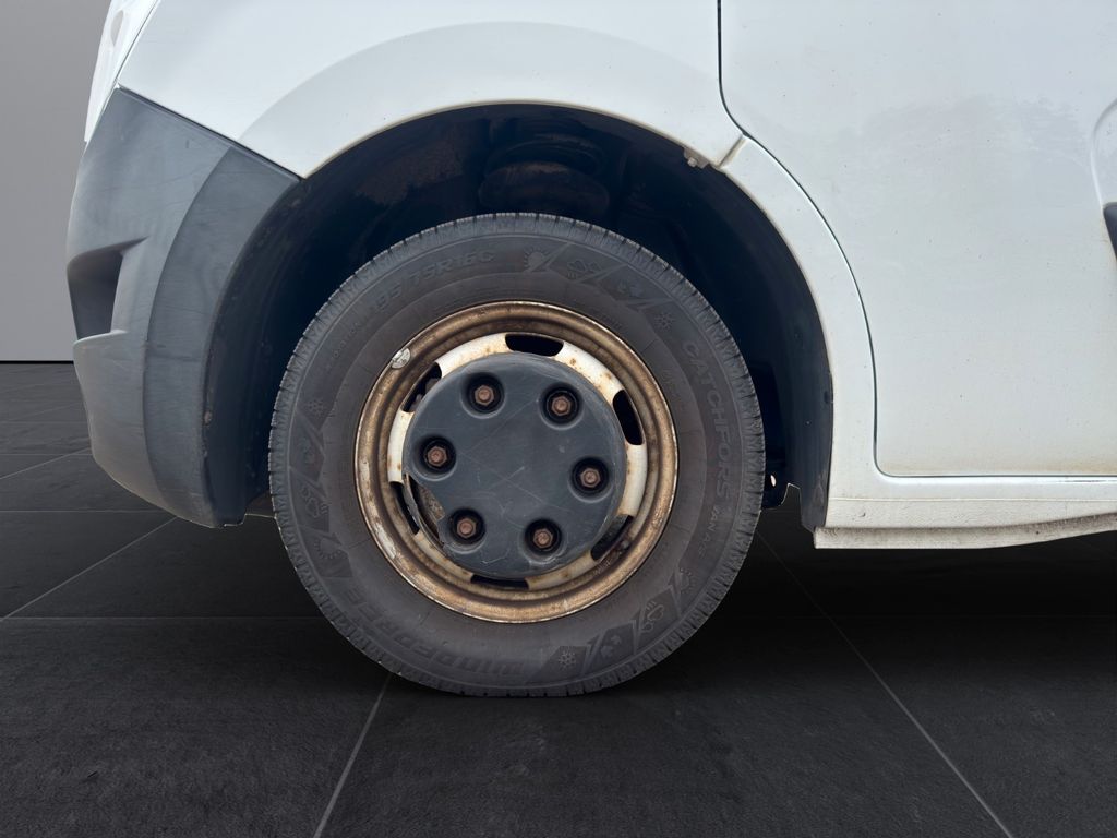 Nissan NV400