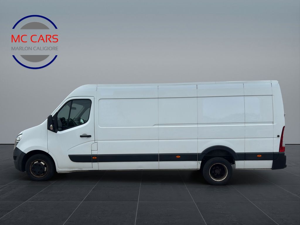 Nissan NV400