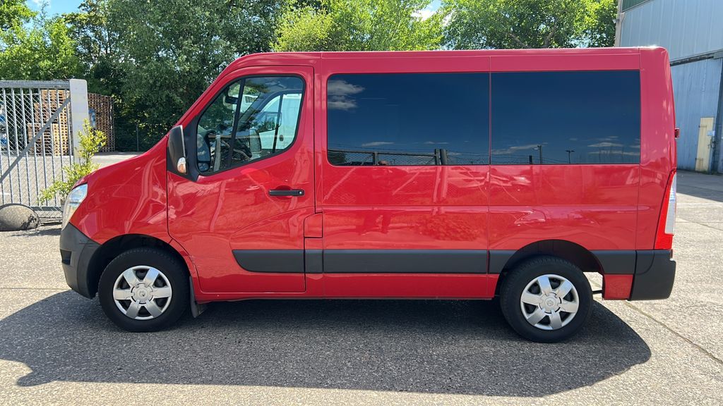 Nissan NV400