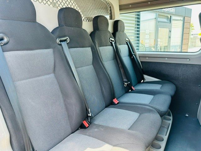 Nissan NV400
