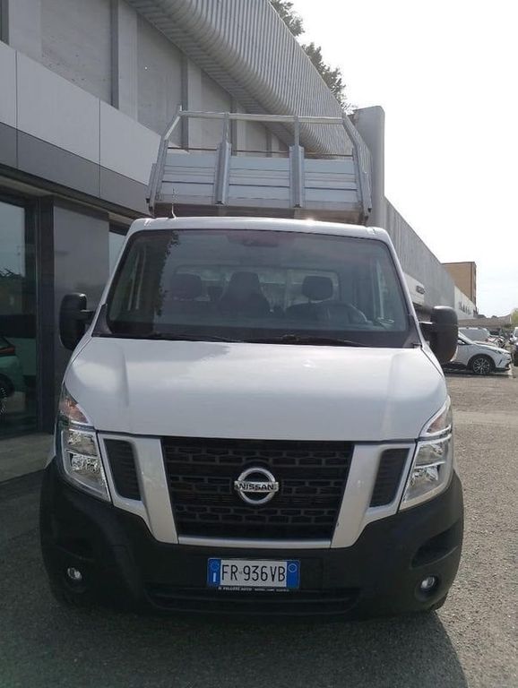 Nissan NV400