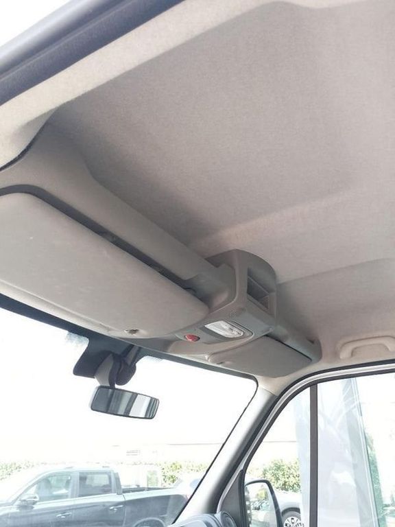 Nissan NV400