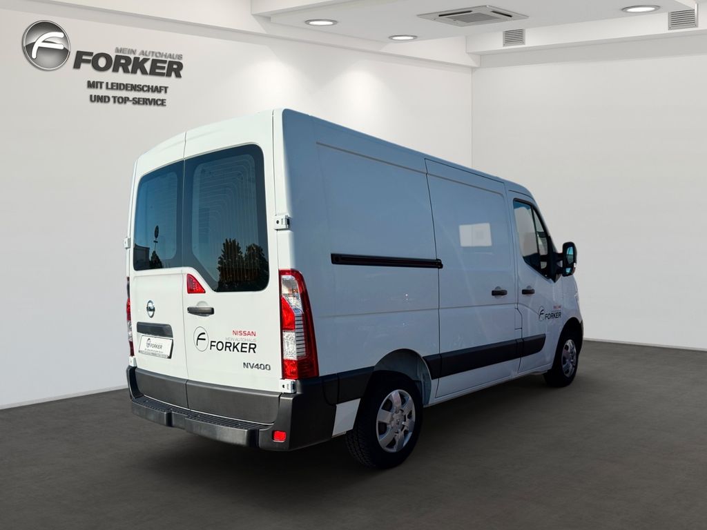 Nissan NV400