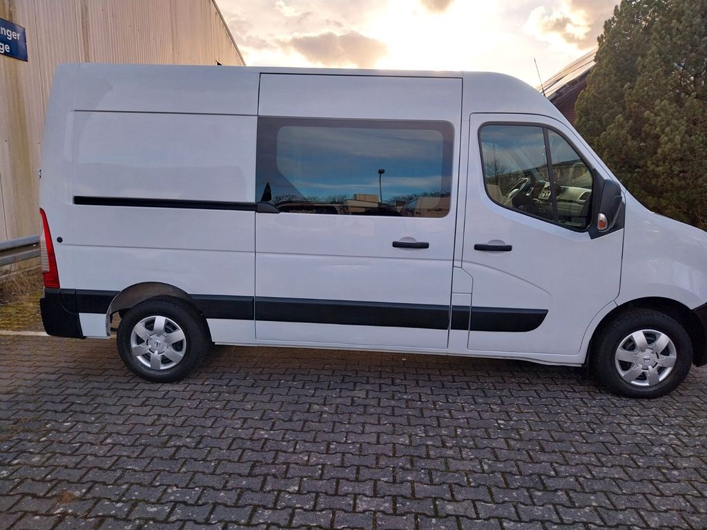 Nissan NV400