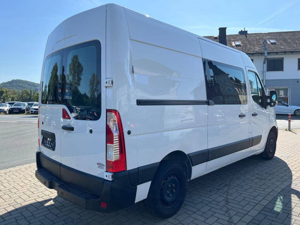 Nissan NV400