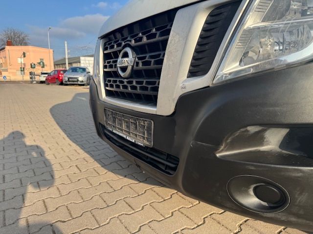Nissan NV400