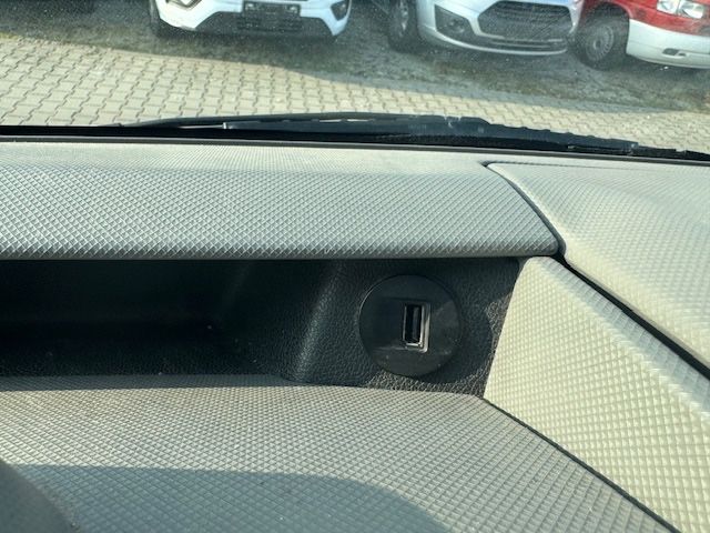 Nissan NV400