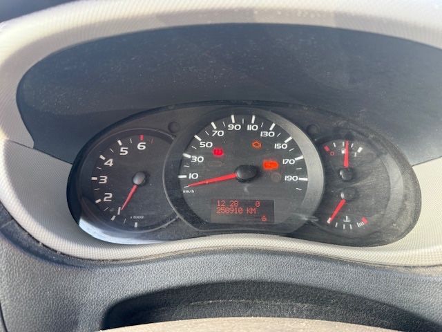 Nissan NV400