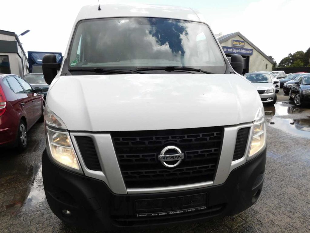 Nissan NV400