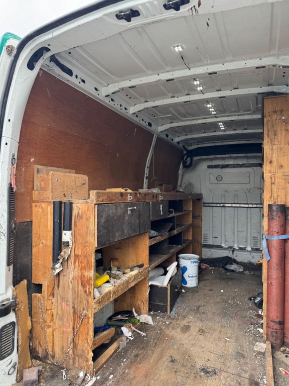 Nissan NV400