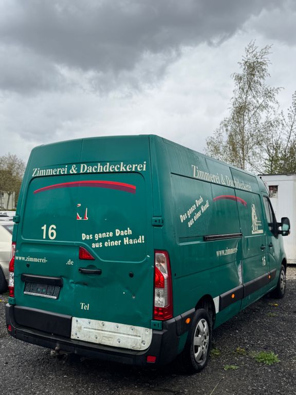 Nissan NV400