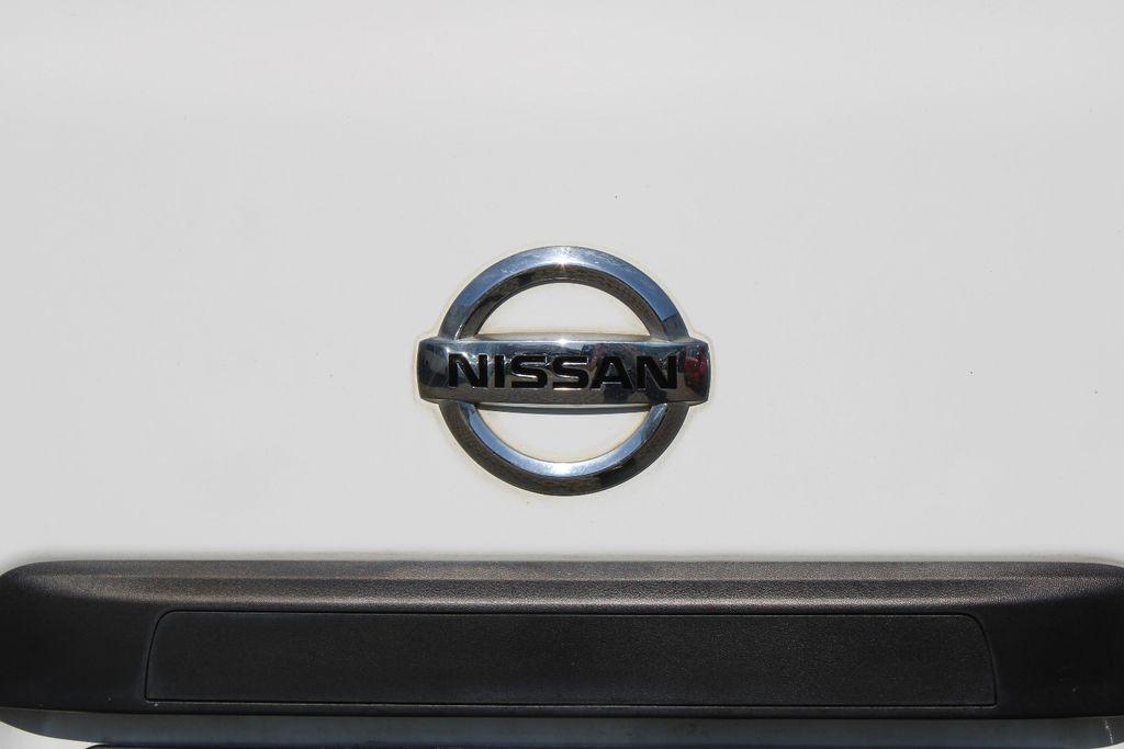 Nissan NV400