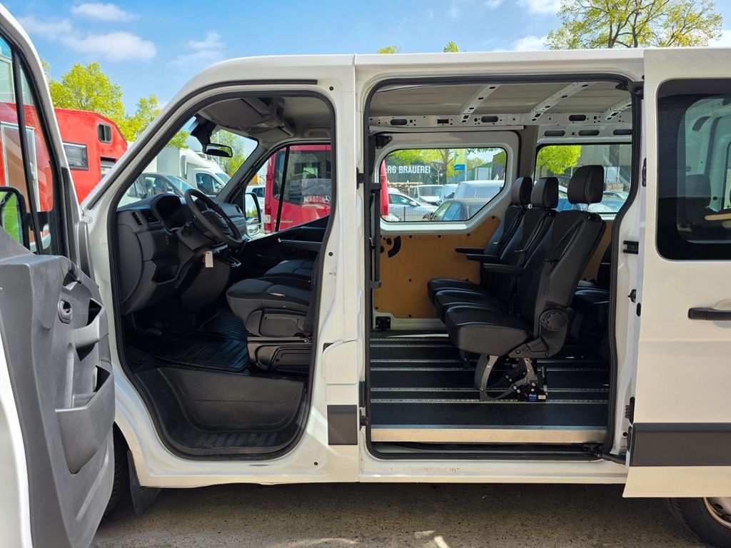 Nissan NV400