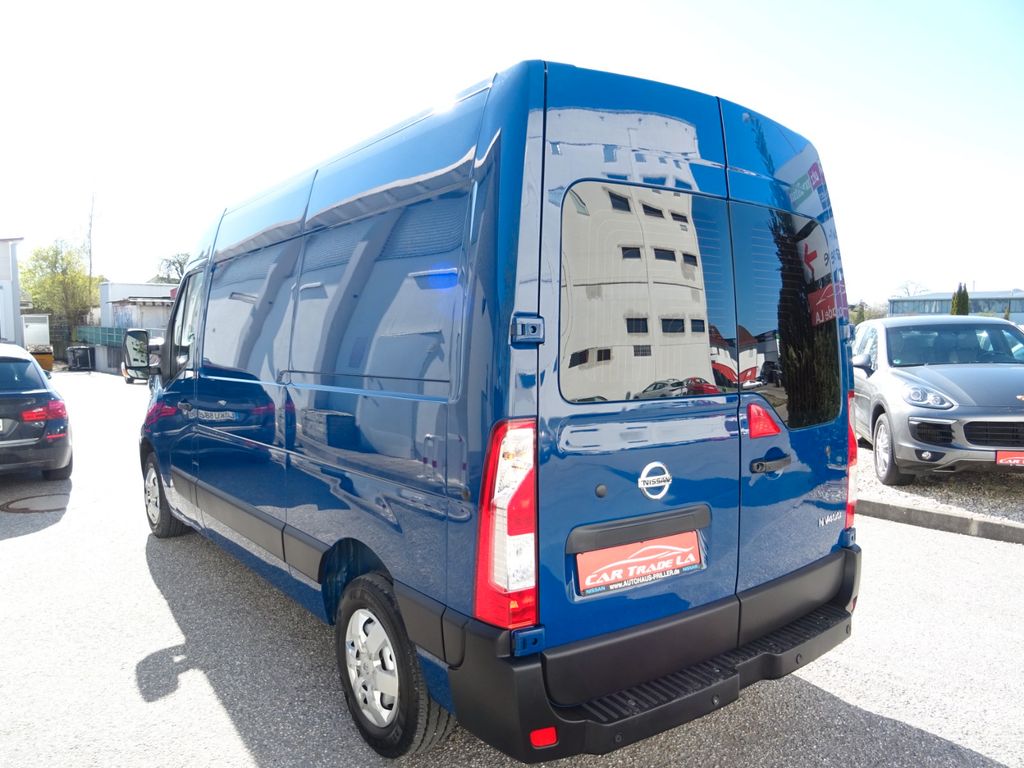 Nissan NV400