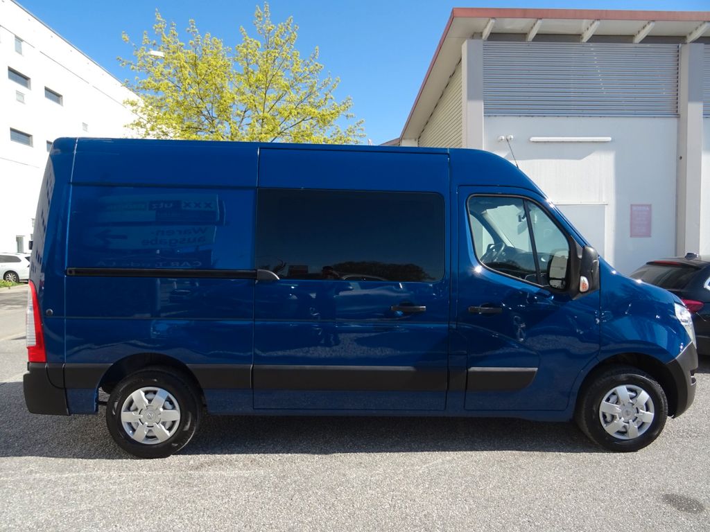 Nissan NV400