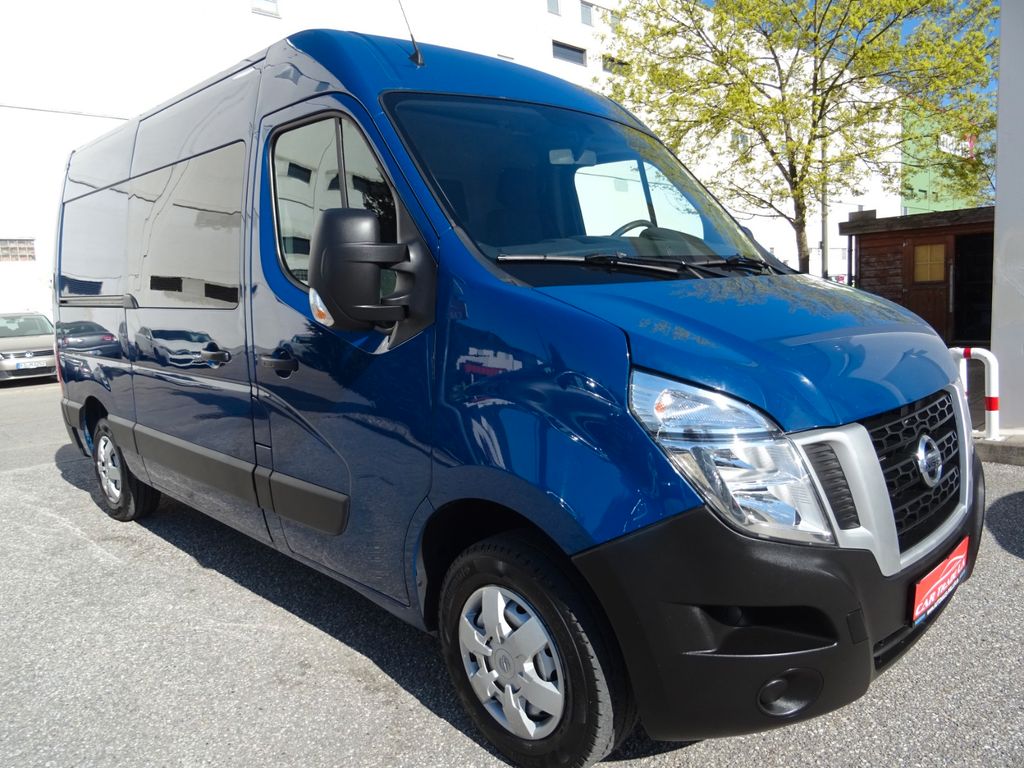 Nissan NV400