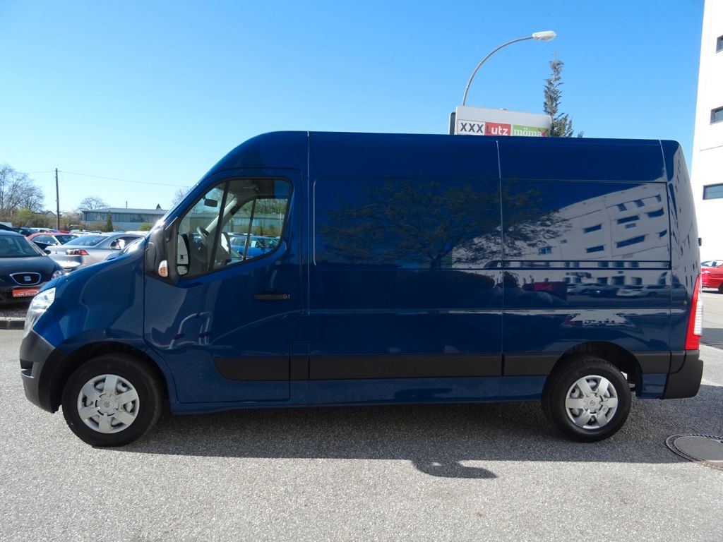 Nissan NV400