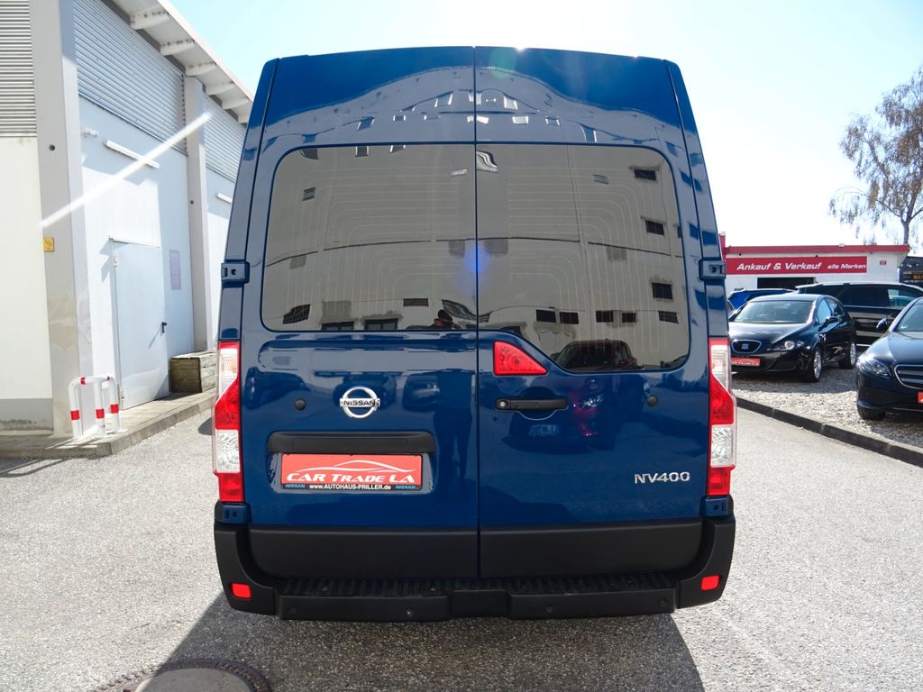 Nissan NV400