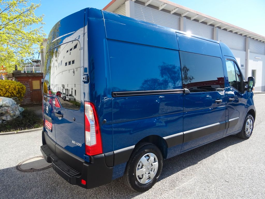 Nissan NV400