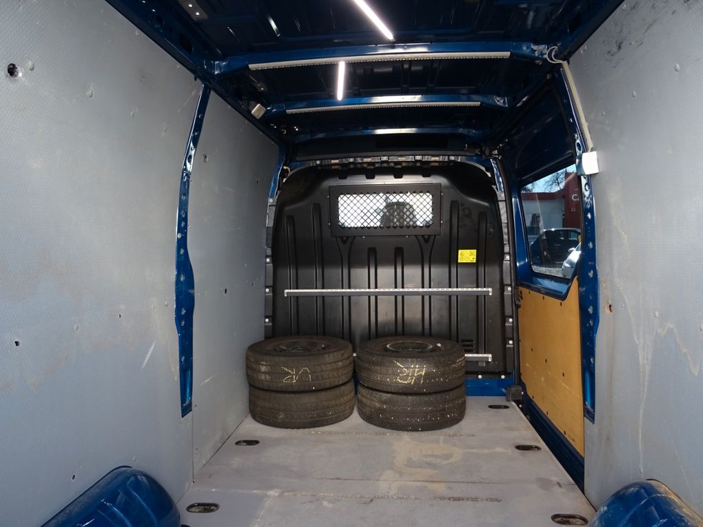 Nissan NV400