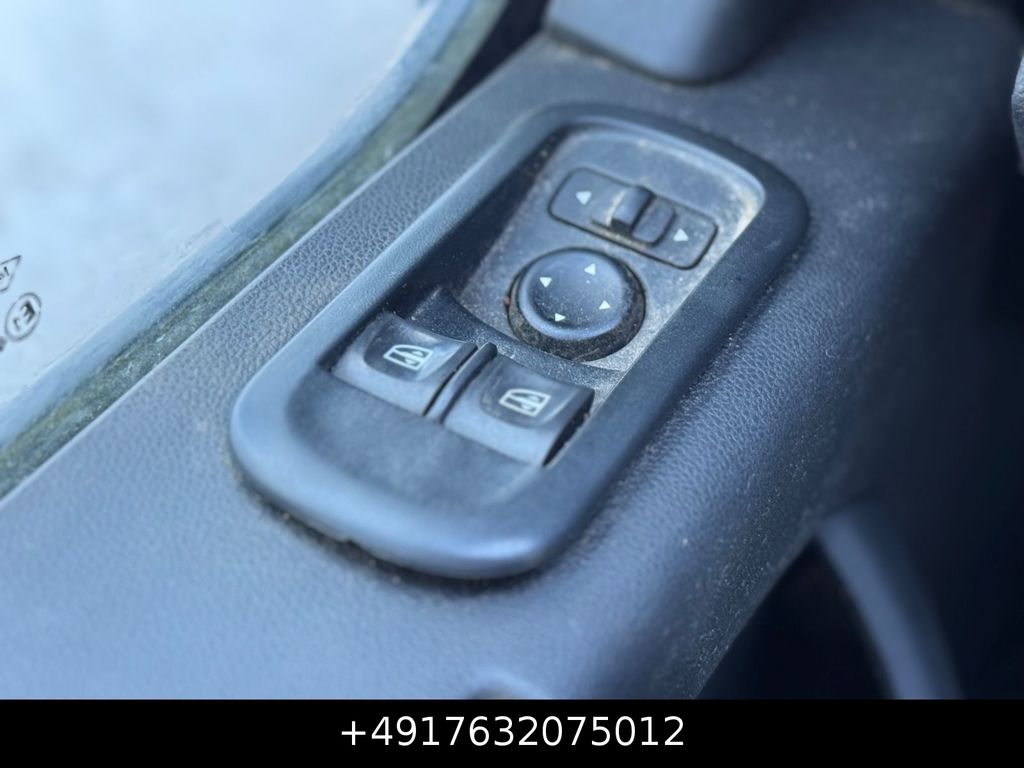 Nissan NV400