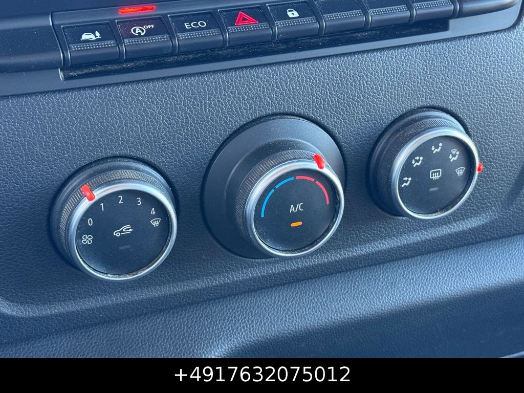 Nissan NV400