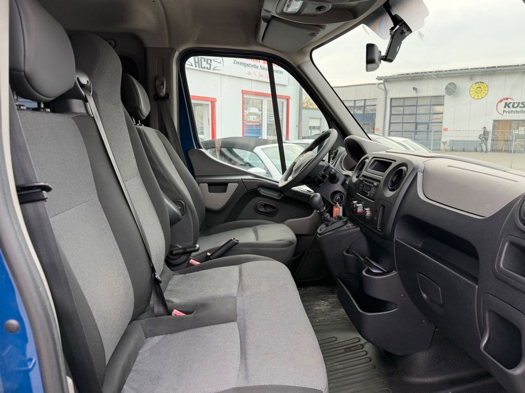 Nissan NV400