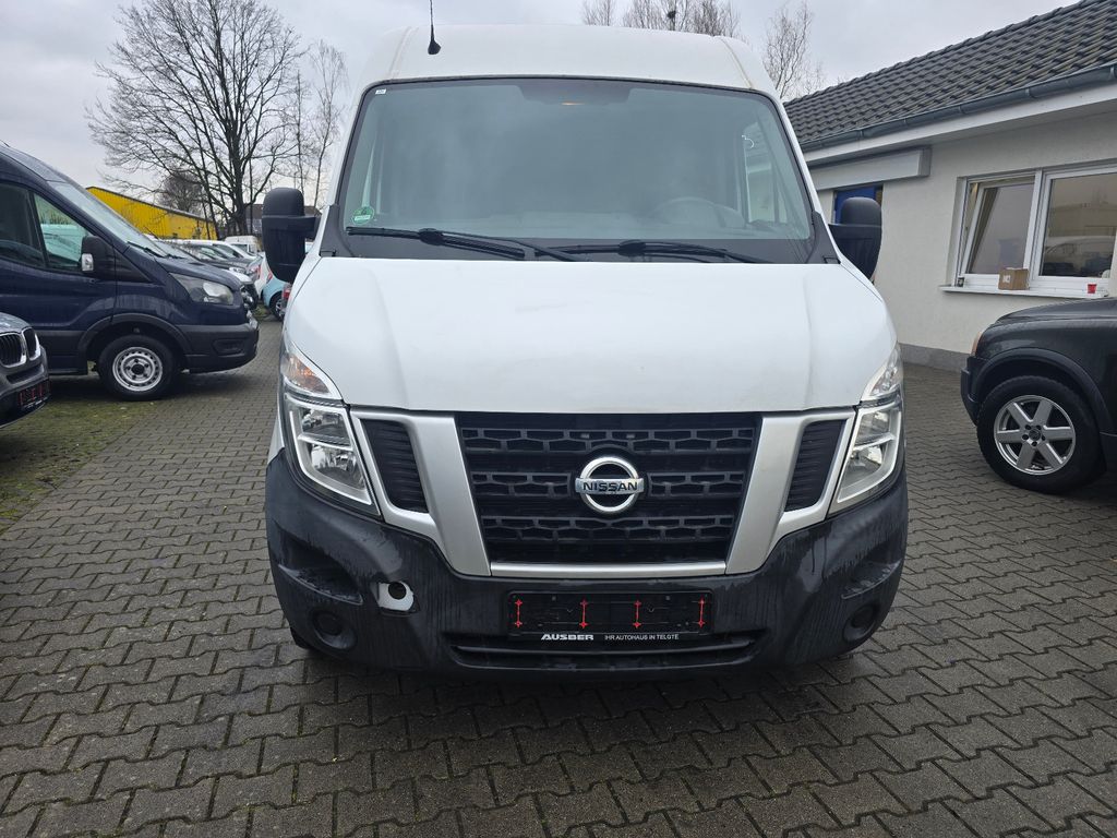 Nissan NV400