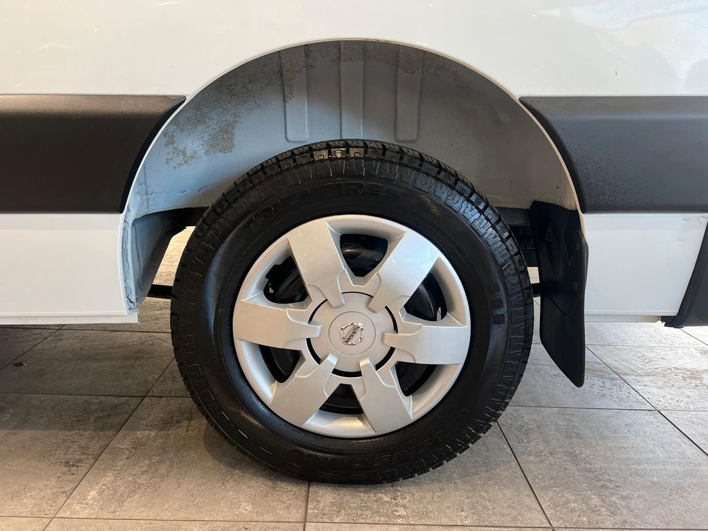Nissan NV400