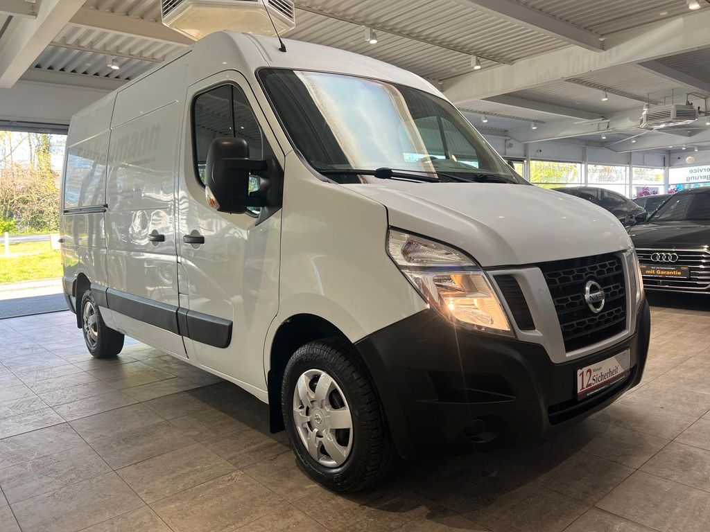 Nissan NV400
