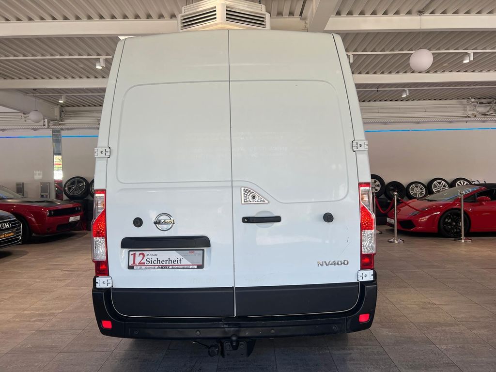 Nissan NV400