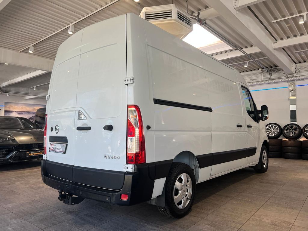 Nissan NV400