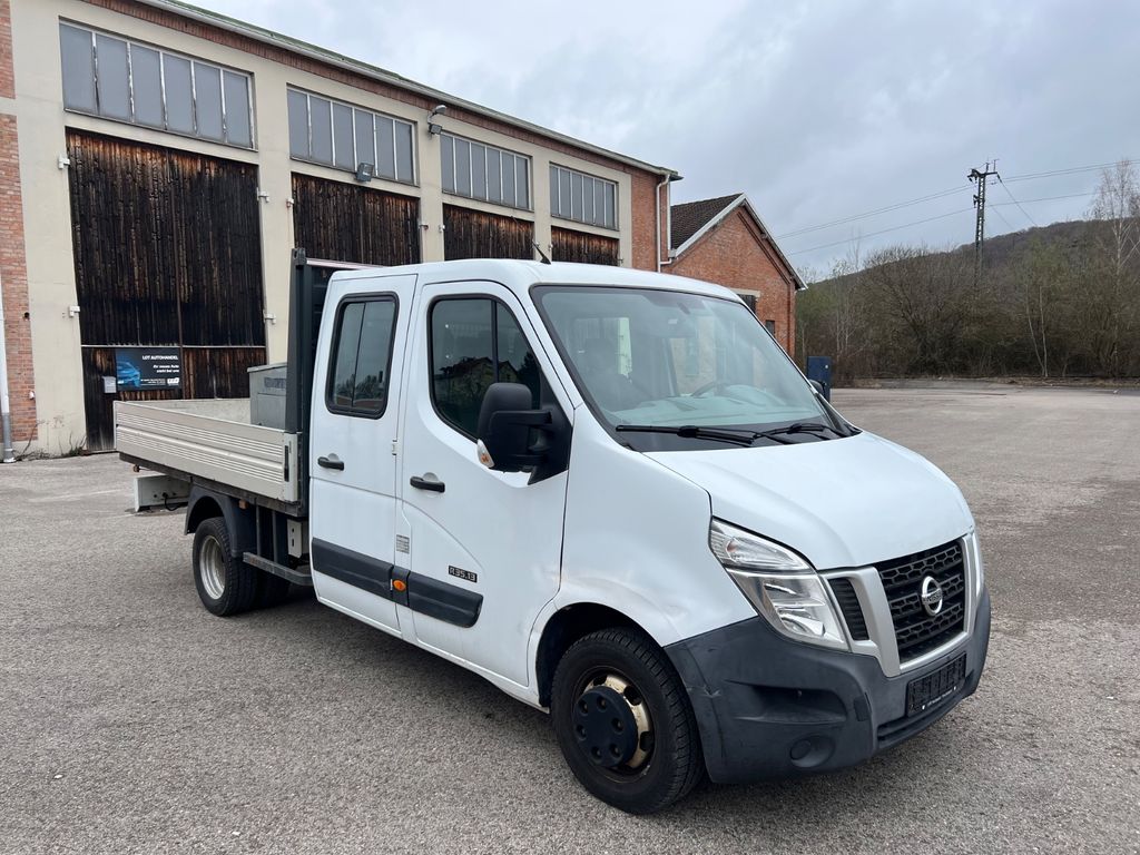 Nissan NV400