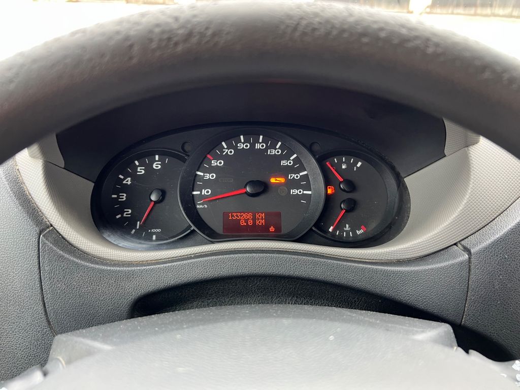 Nissan NV400