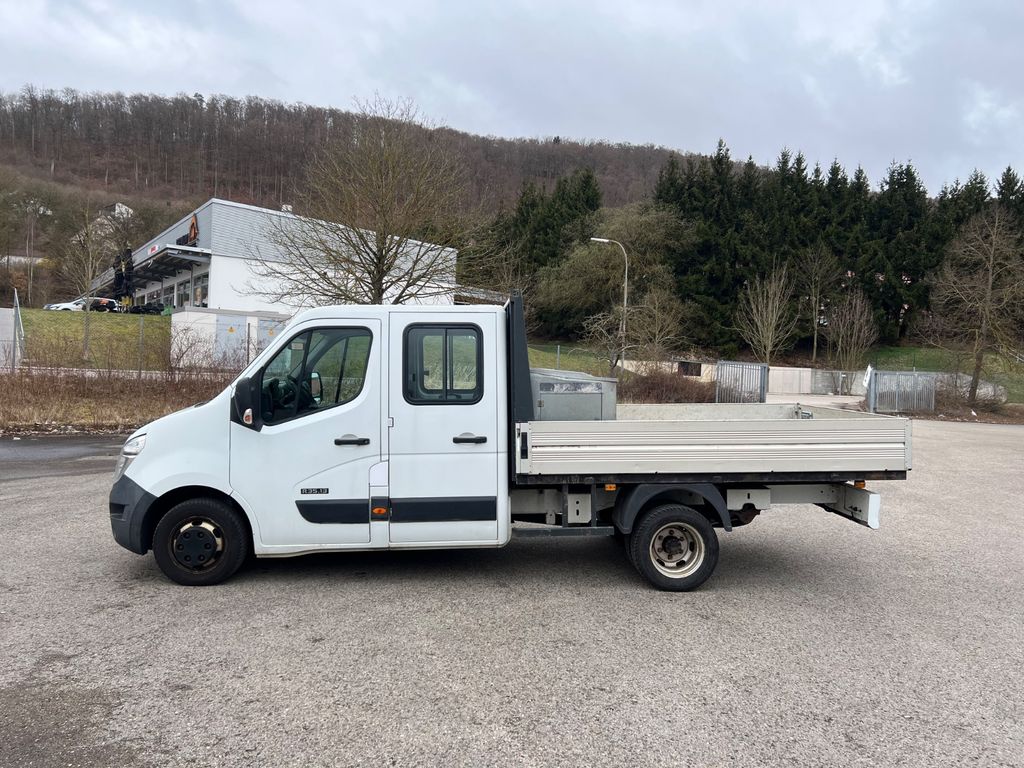 Nissan NV400