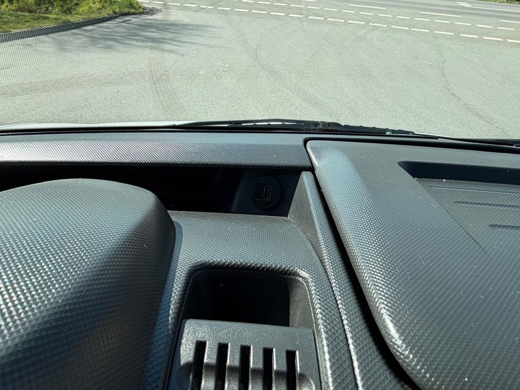 Nissan NV400