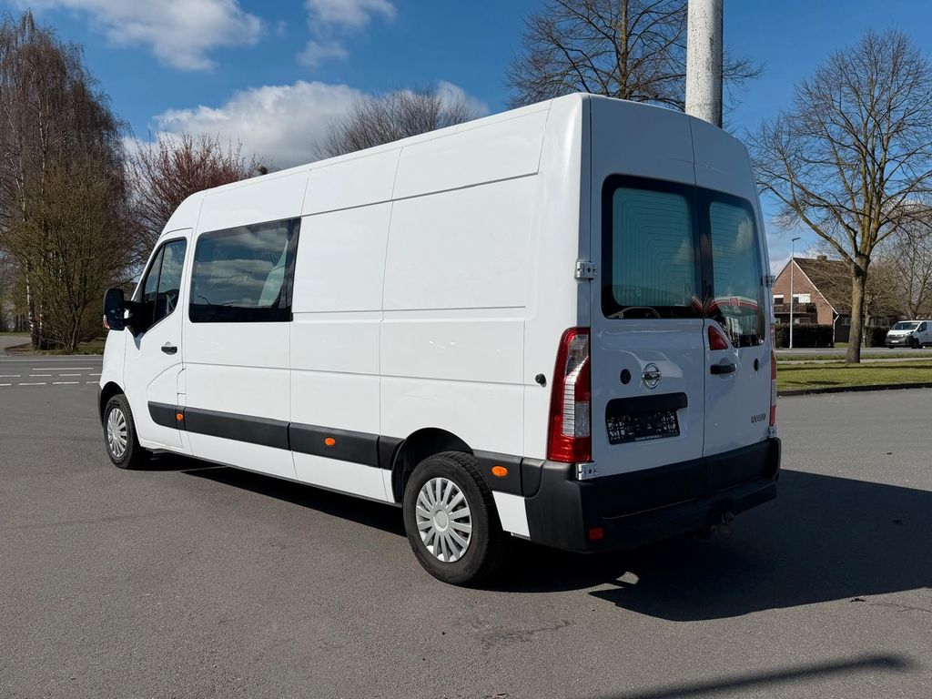 Nissan NV400