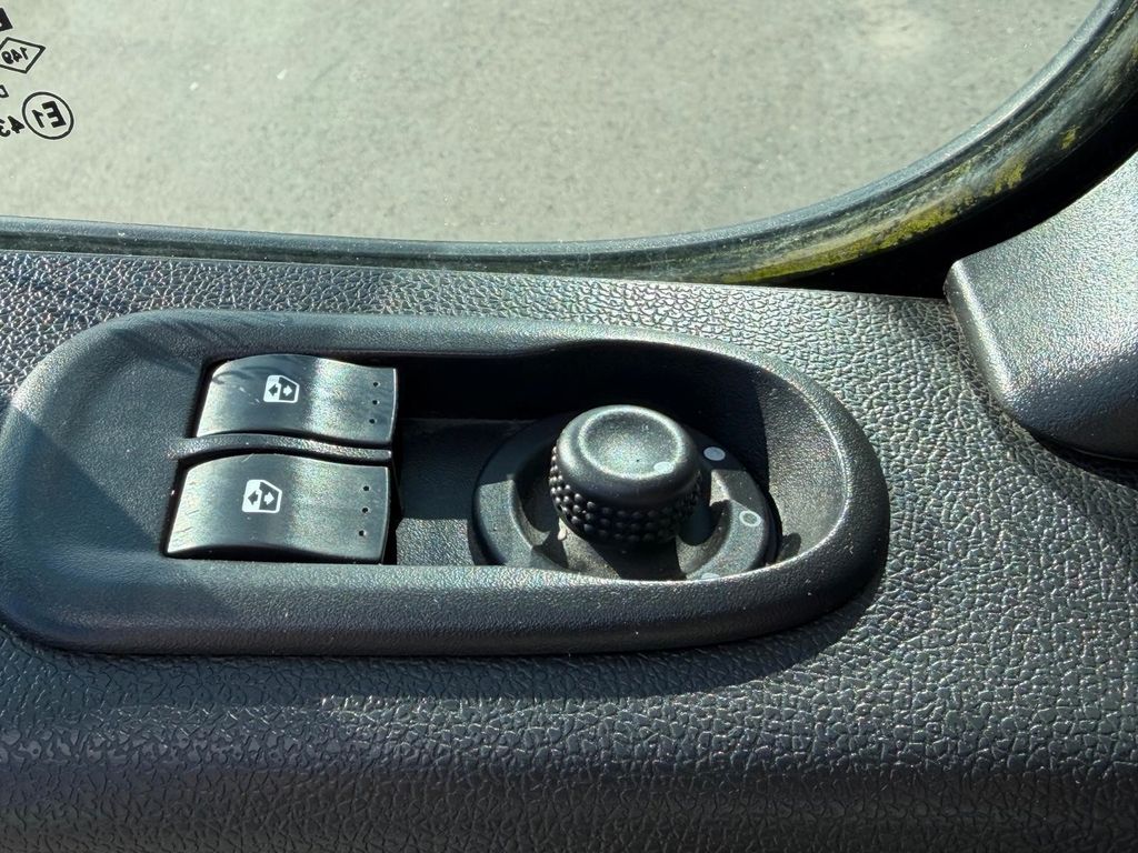 Nissan NV400