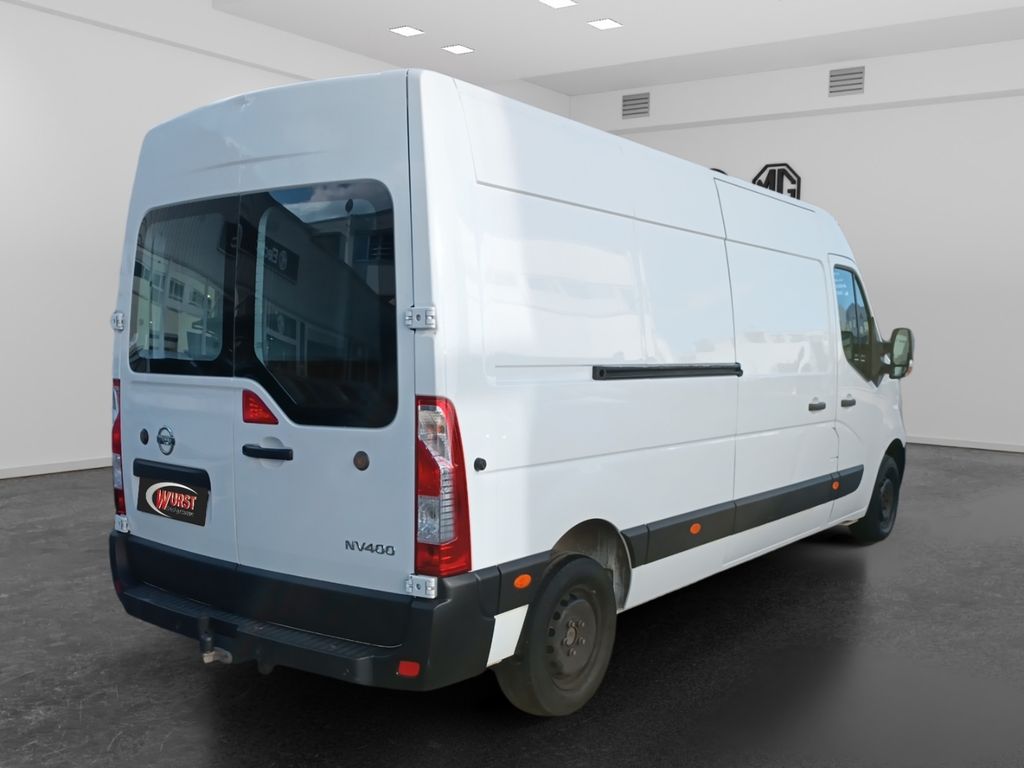 Nissan NV400