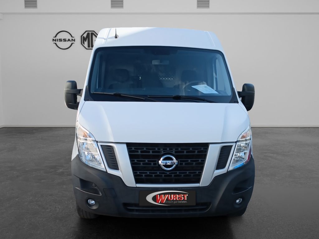 Nissan NV400