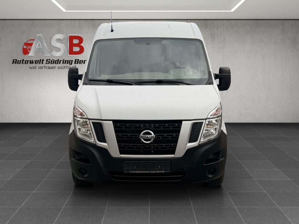 Nissan NV400