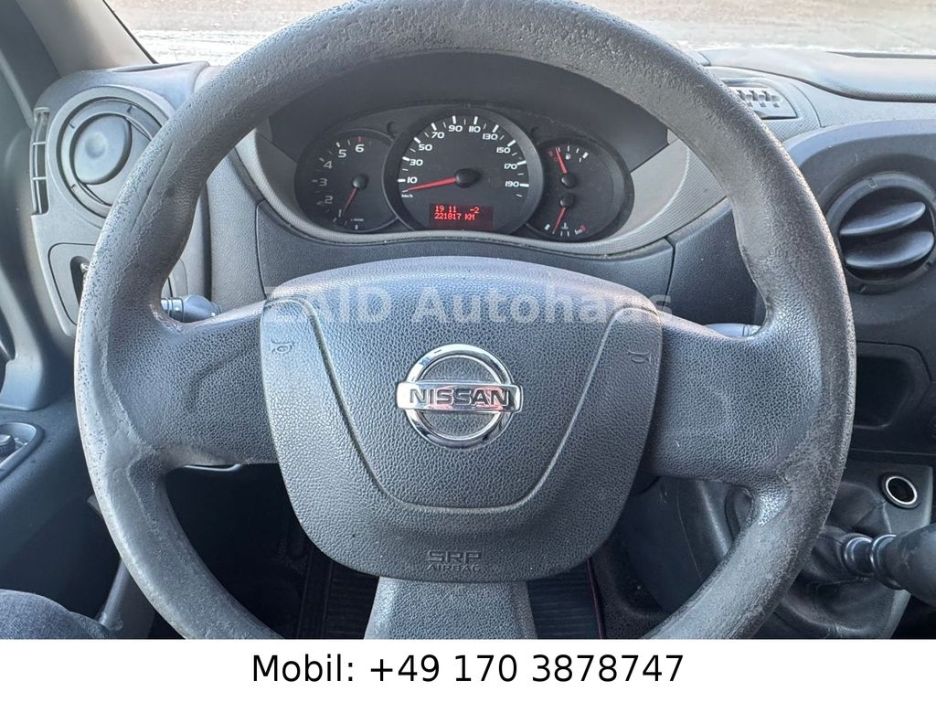 Nissan NV400