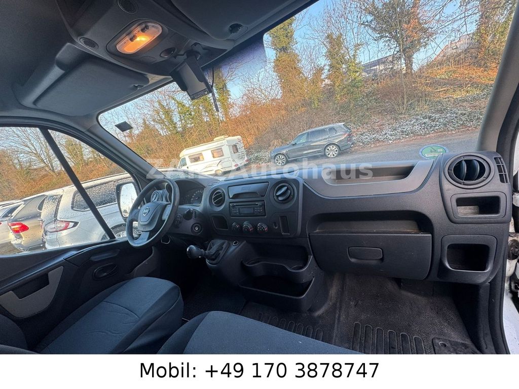 Nissan NV400