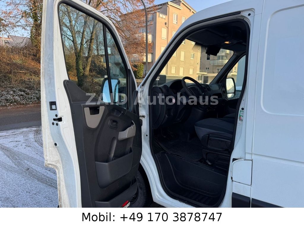 Nissan NV400