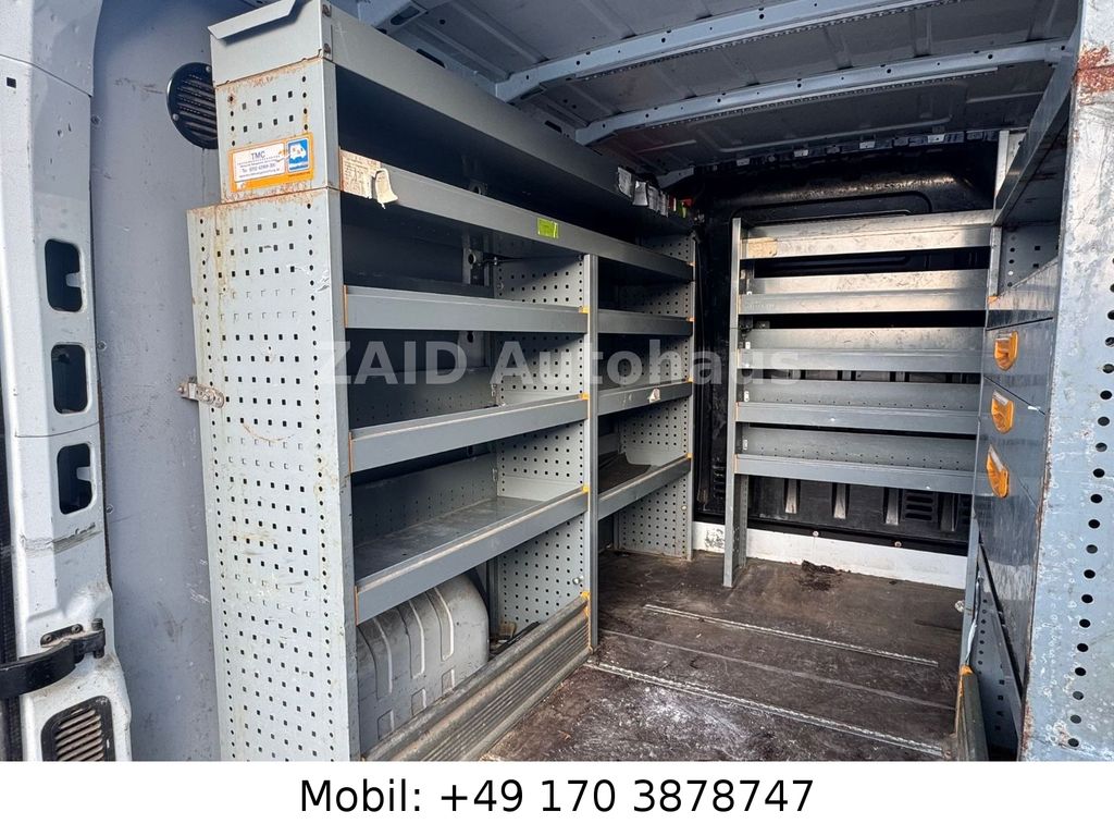 Nissan NV400