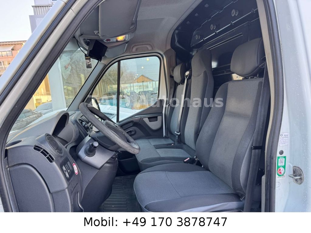 Nissan NV400