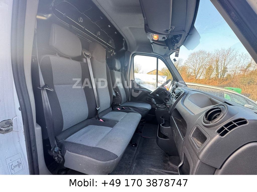 Nissan NV400