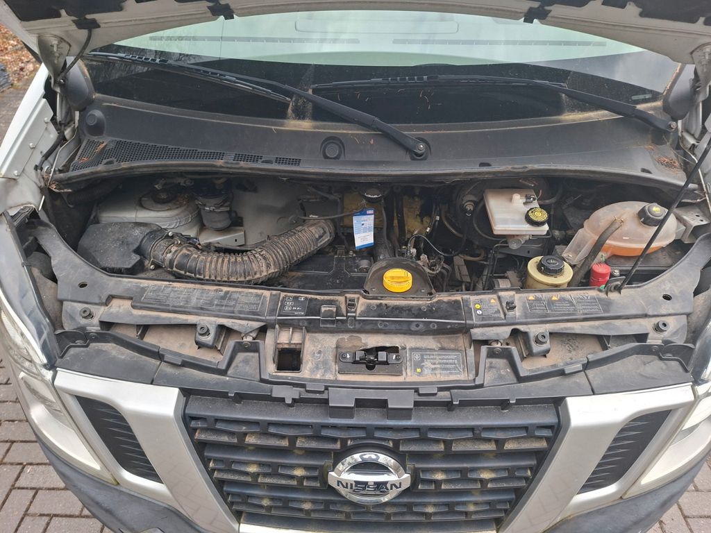 Nissan NV400